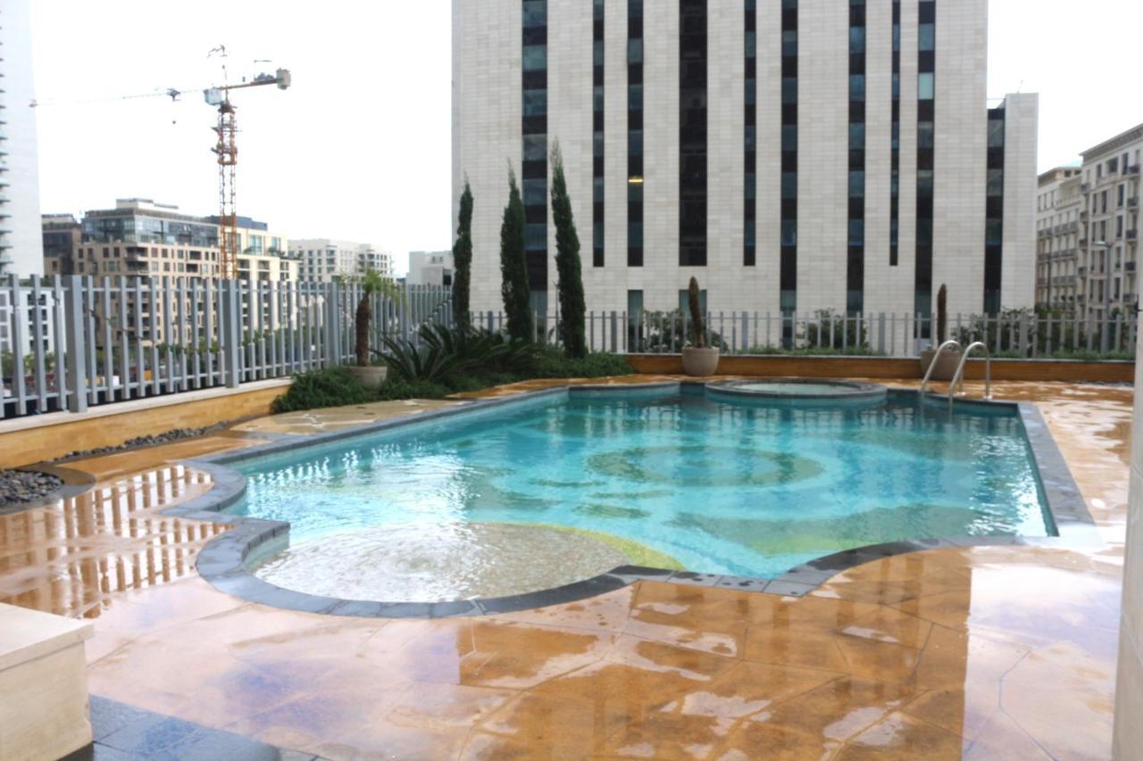 Versace Tower Luxury Suites - Downtown Beirut Exterior photo