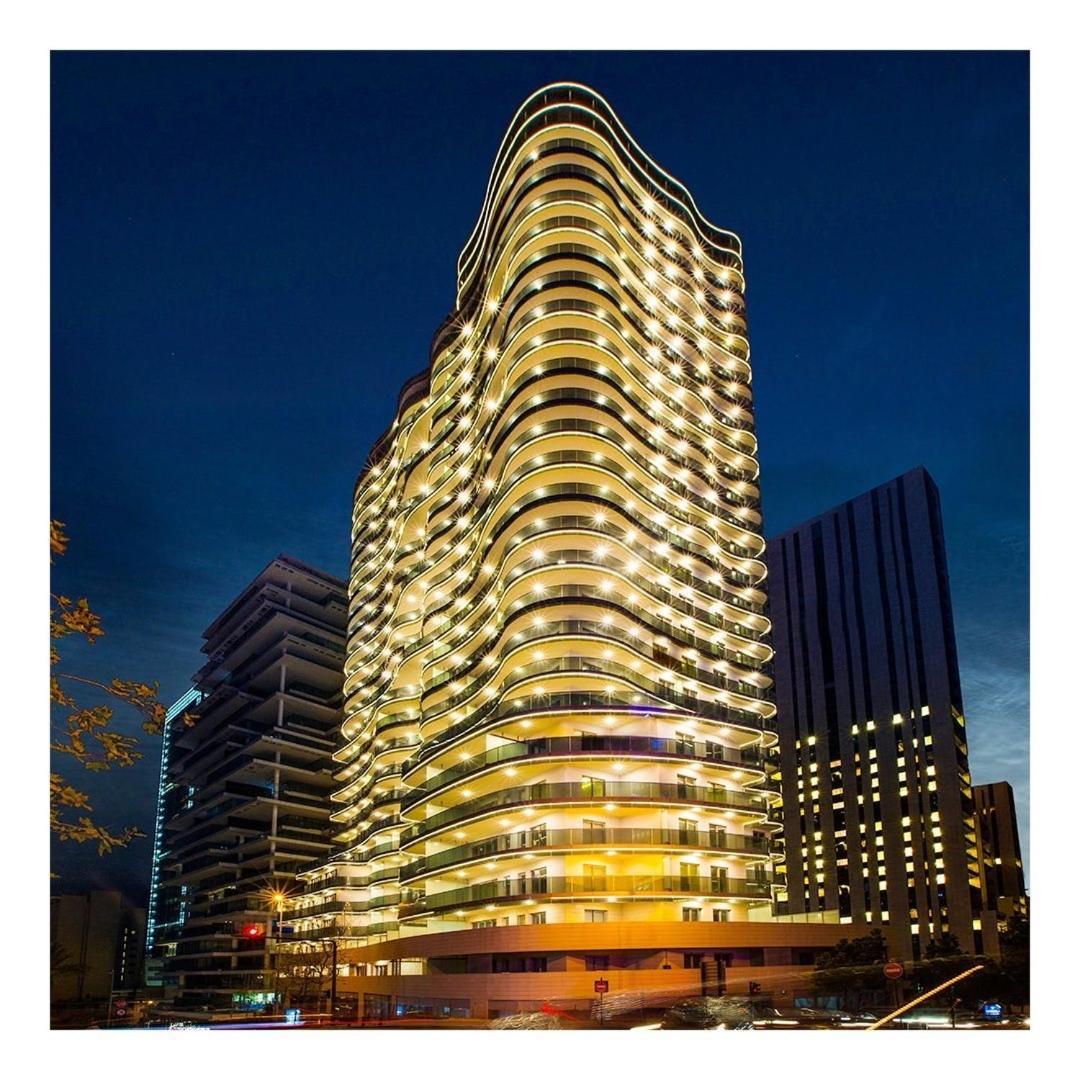 Versace Tower Luxury Suites - Downtown Beirut Exterior photo